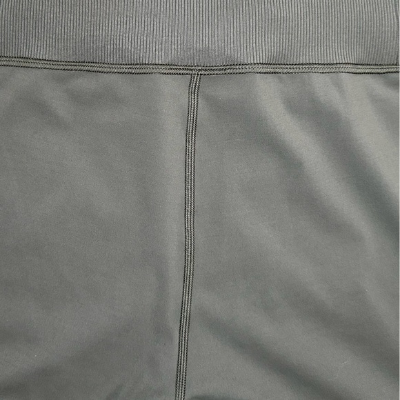 Vuori Women’s Olive Green Performance Joggers High Rise Drawstring Size Large - Picture 5 of 6